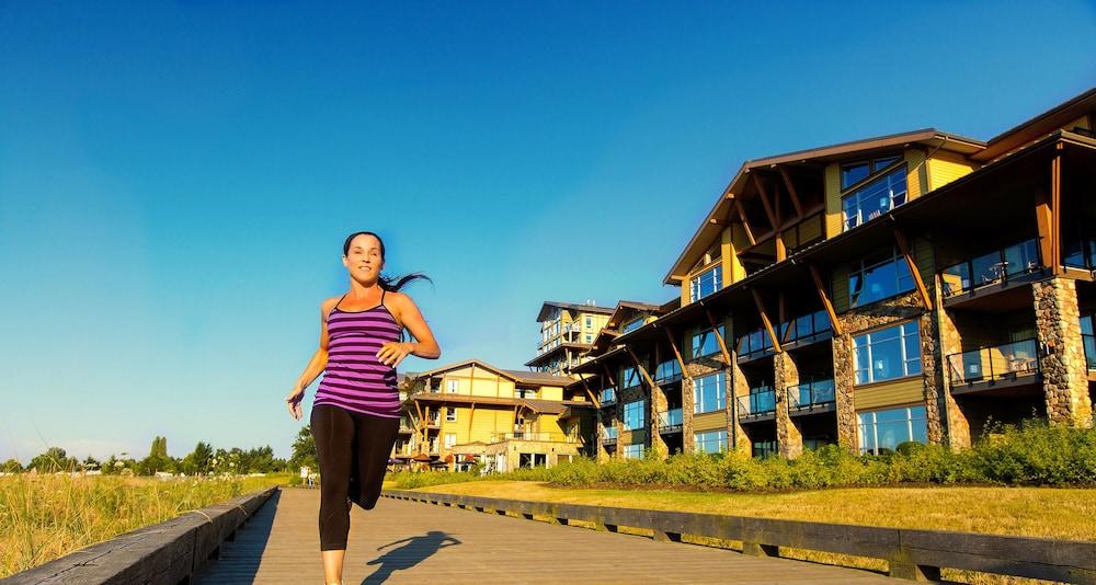 The Beach Club Resort — Bellstar Hotels & Resorts Parksville Exteriör bild