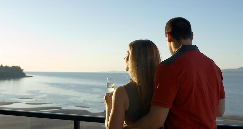 The Beach Club Resort — Bellstar Hotels & Resorts Parksville Exteriör bild